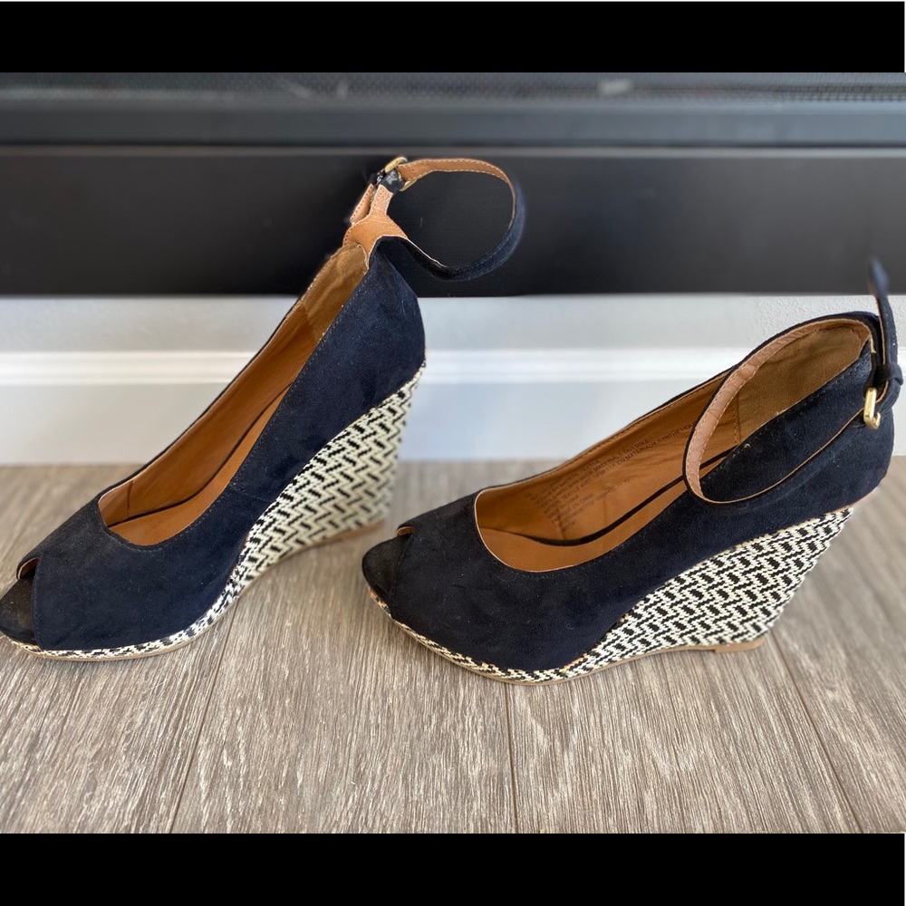 Wedge open toed heels